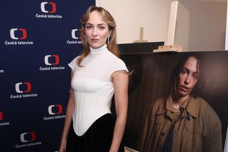 Strávila jsem půl roku na psychiatrii, popsala Elizaveta Maximová přípravu na roli v dramatu Máma – Lifee.cz